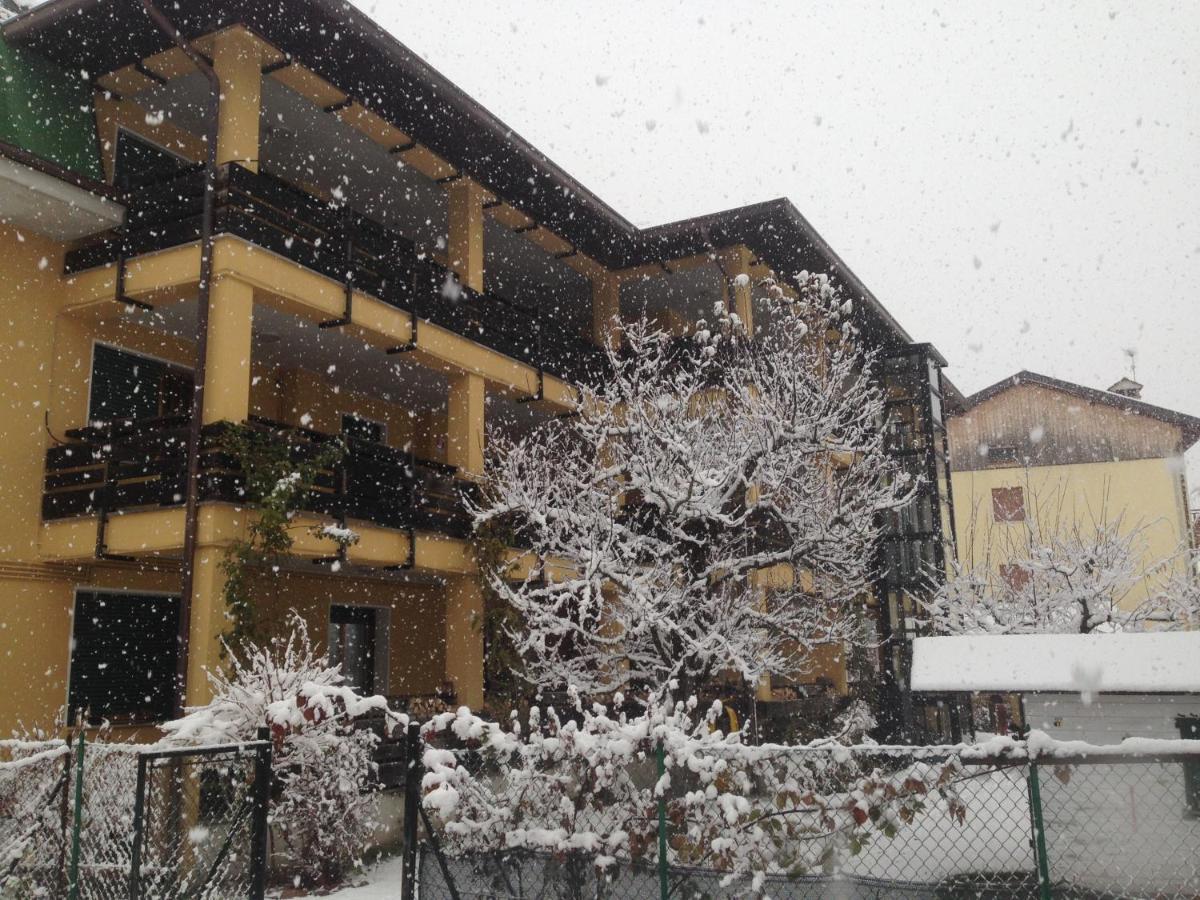 Residenza La Ciasa Aparthotel Claut Bagian luar foto